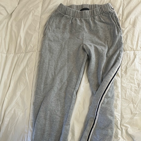 Brandy Melville Pants - Brandy mellvile sweatpants